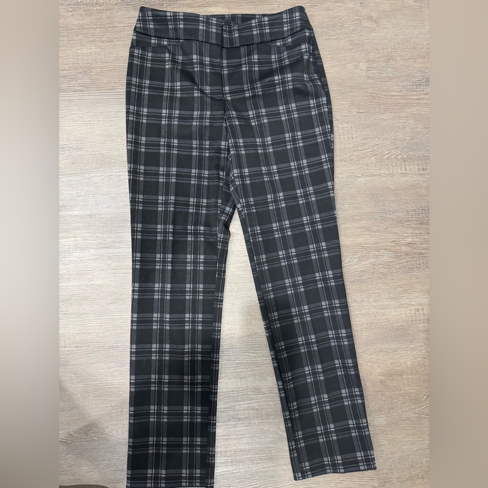 Ann Taylor’s Women Dress Pants